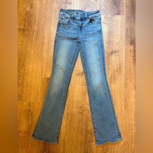 American Eagle Outfitters Women's Size 2 Jeans Kickboot Long